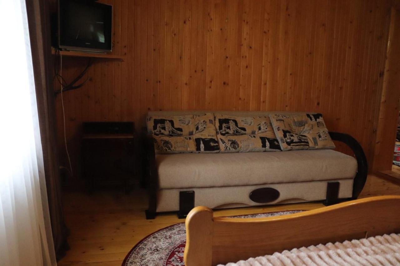 Садыба Полыцька Villa Guta Exterior photo